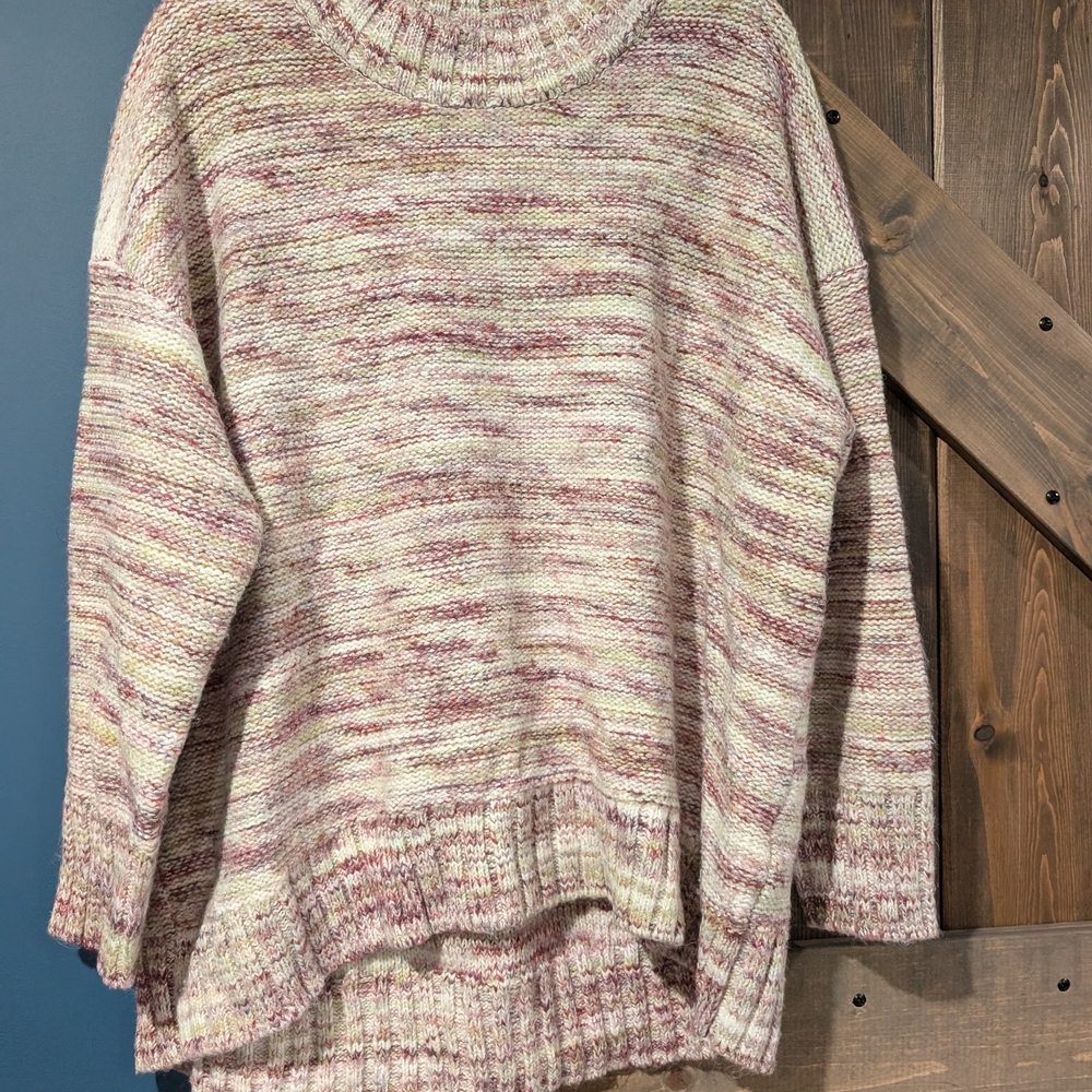 Old Navy Marled Pink and Cream Turtleneck Sweater